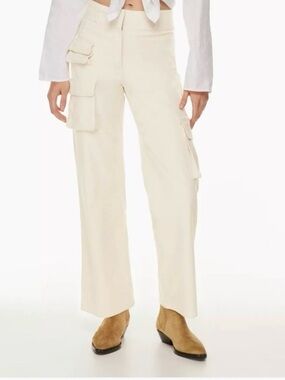 Aritzia Wilfred Picture Cargo Pants size 6 Cream Beige